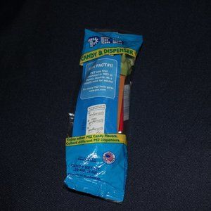 YODA PEZ DIPENSER w/candy NWT